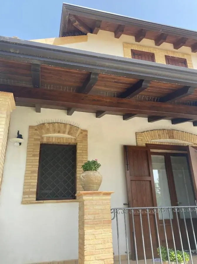Villa Di Caro Ravanusa