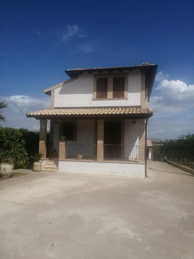 Villa Di Caro Ravanusa 0*,
